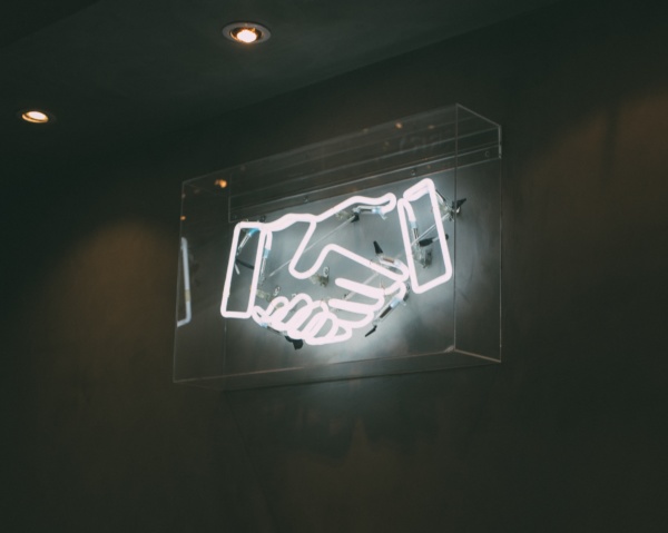 12 employee recognition ideas to try in your workplace