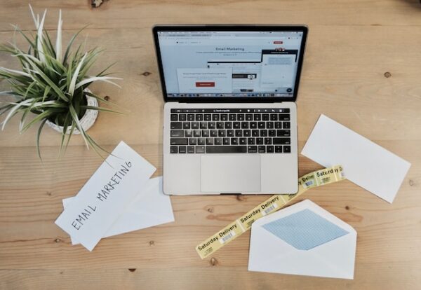 How to Create an Internal Communications Campaign in 10 Steps